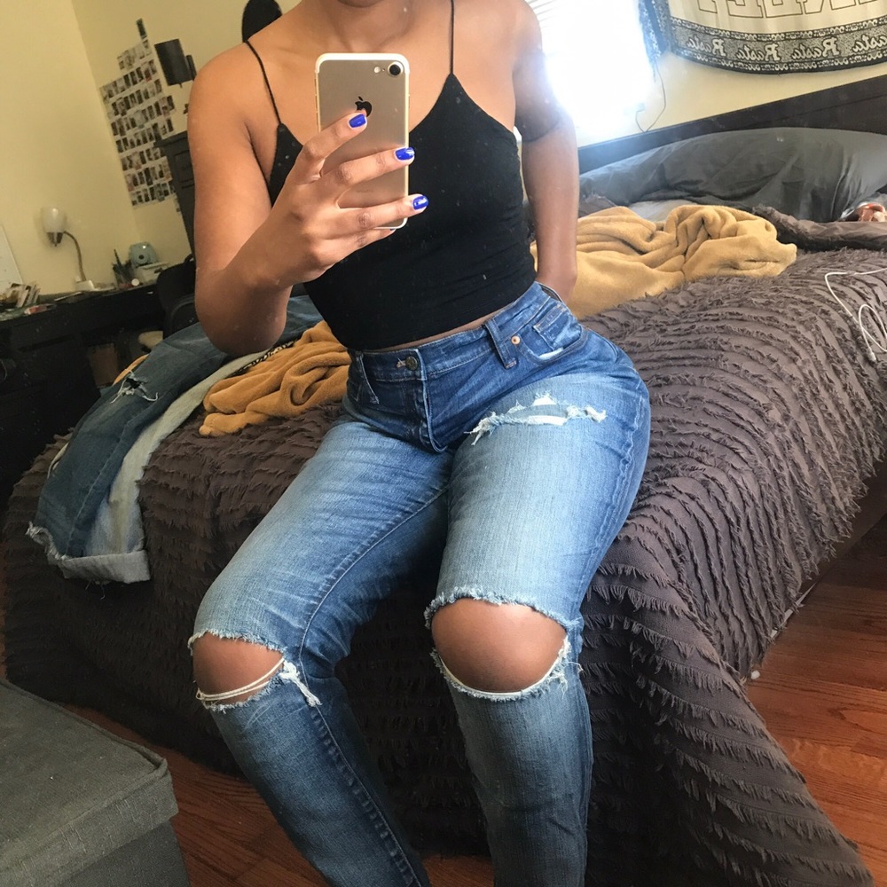 distressed skinnies